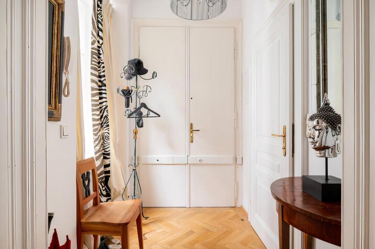 Appartement Imperial Gem . Flamboyant Studio . Heart Of Vienne Extérieur photo