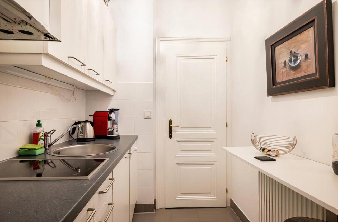 Appartement Imperial Gem . Flamboyant Studio . Heart Of Vienne Extérieur photo